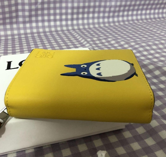 ロエベ 二つ折り財布 ジブリ トトロ レザー イエロー 未使用級✨付属完備✨ロエベ 二つ折り財布 ジブリ トトロ レザー